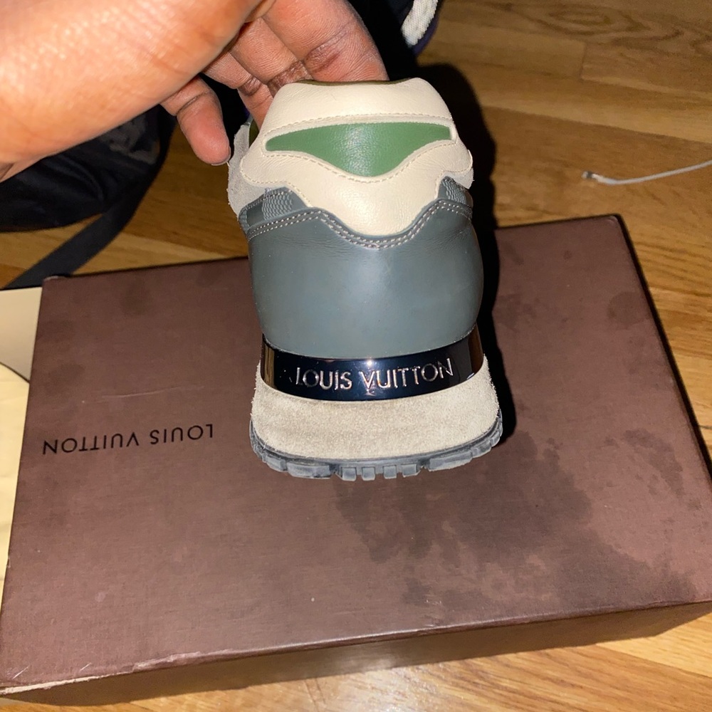 Louis Vuitton runaway sneaker - Picture 9 of 9